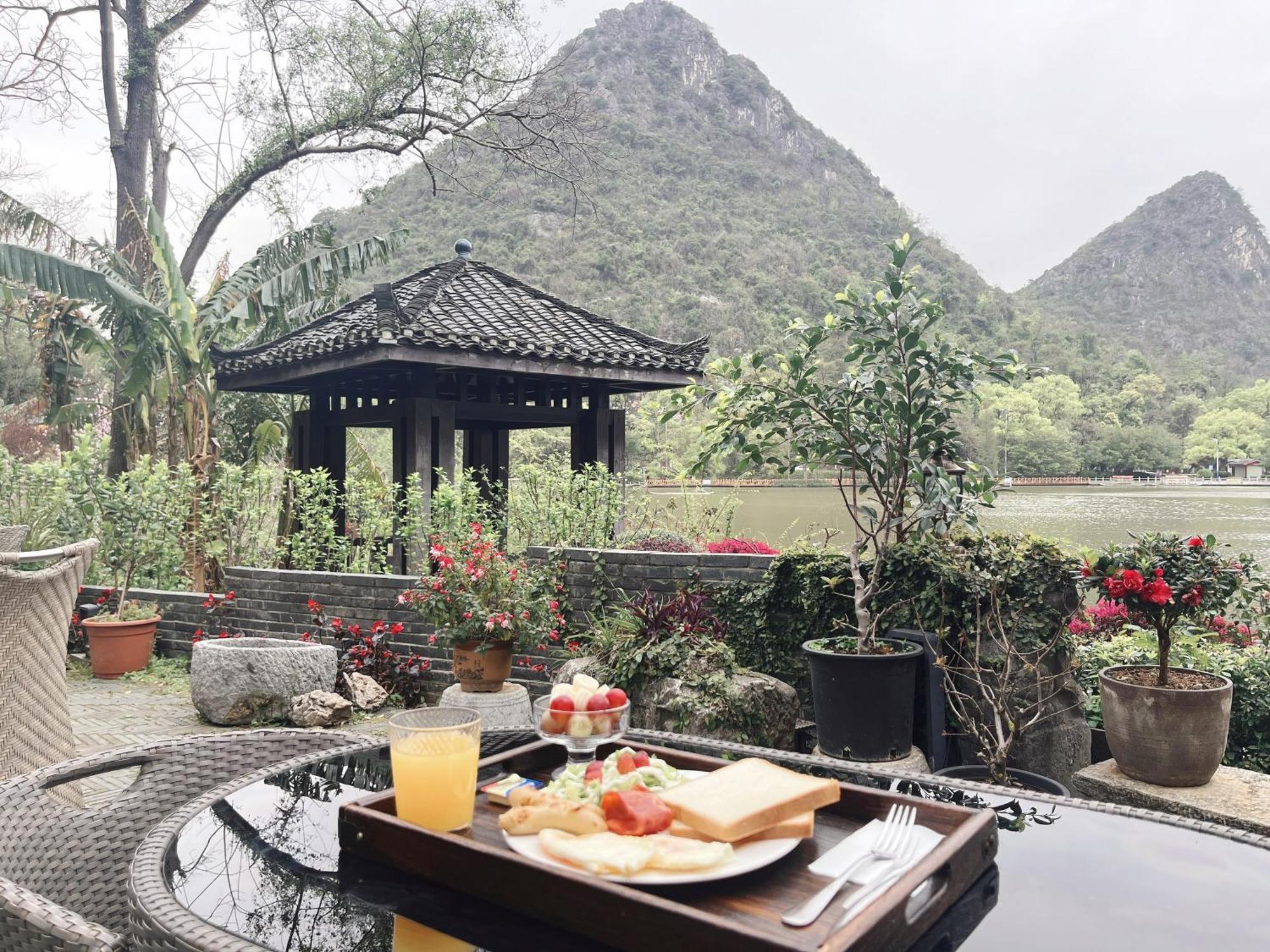 Guilin Heshe Lakeside Resort-Free Pick Up Service Stay Two Nights Exterior foto