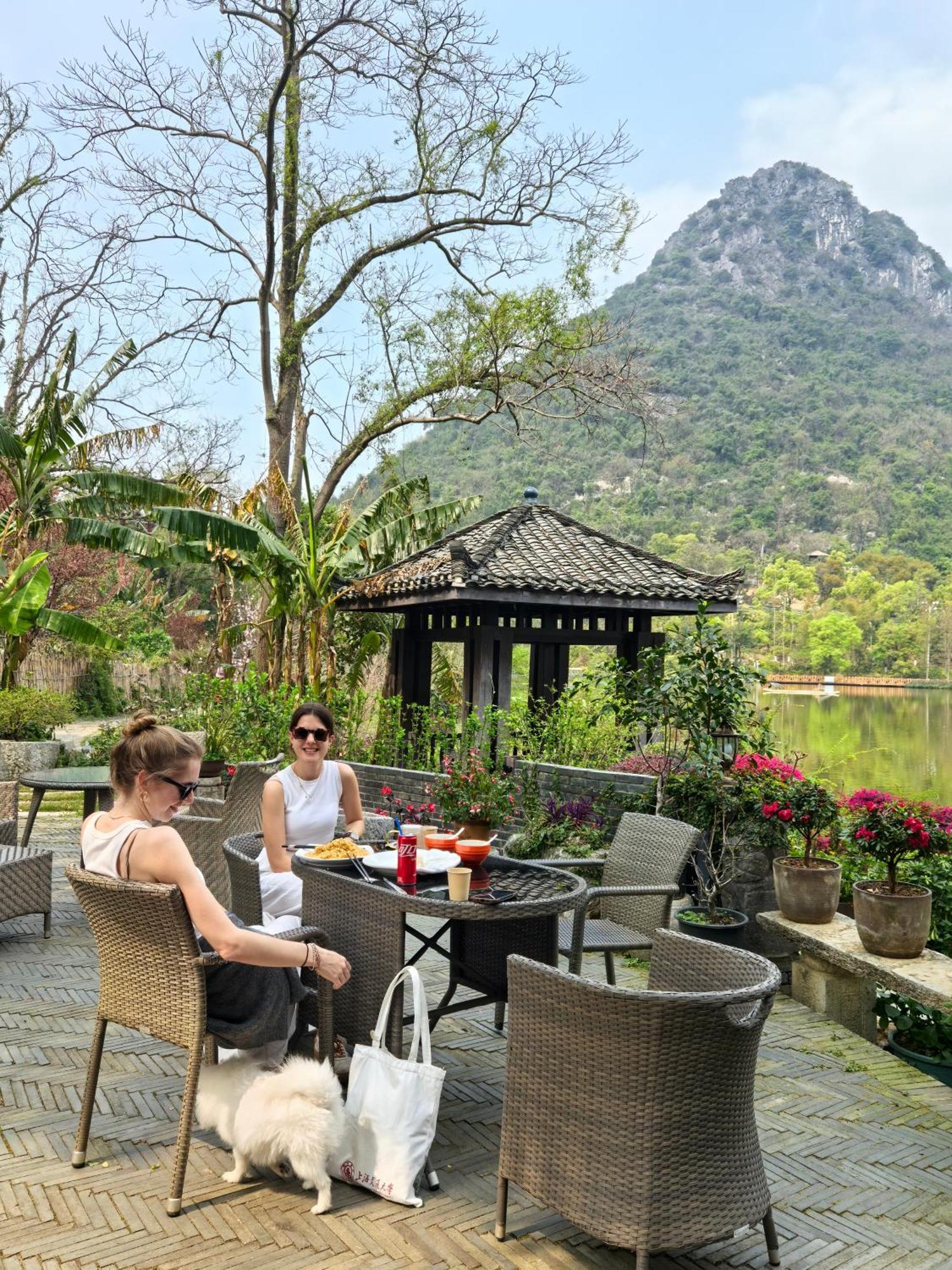 Guilin Heshe Lakeside Resort-Free Pick Up Service Stay Two Nights Exterior foto